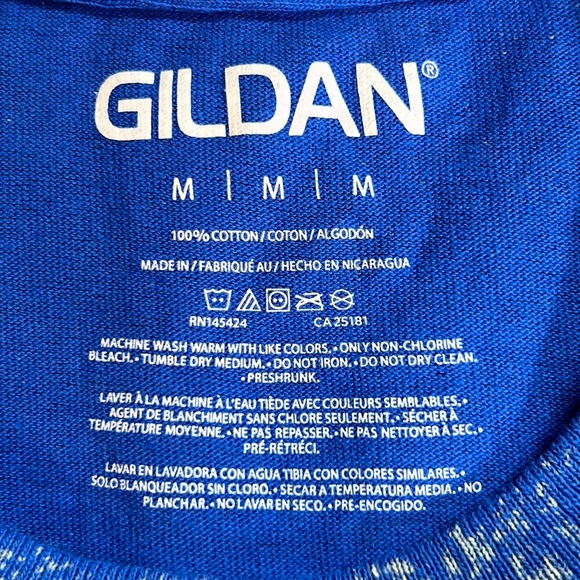 Gildan blue short sleeve Merry Christmas shirt size medium - Picture 8 of 8